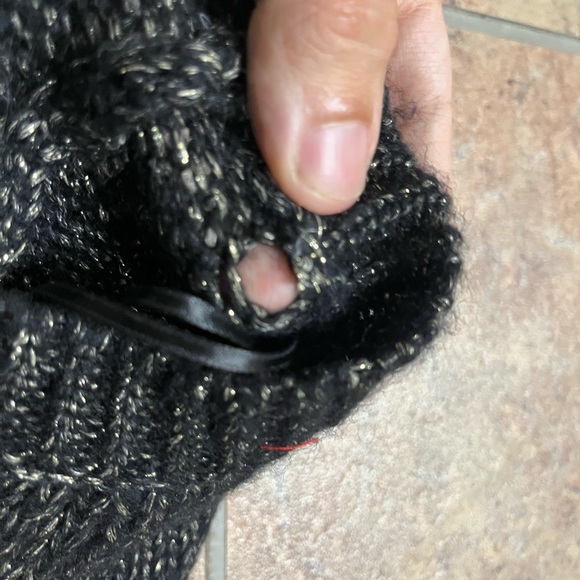 MICHAEL Michael Kors Black and Gold Knit Raglan Sweater - Picture 4 of 4